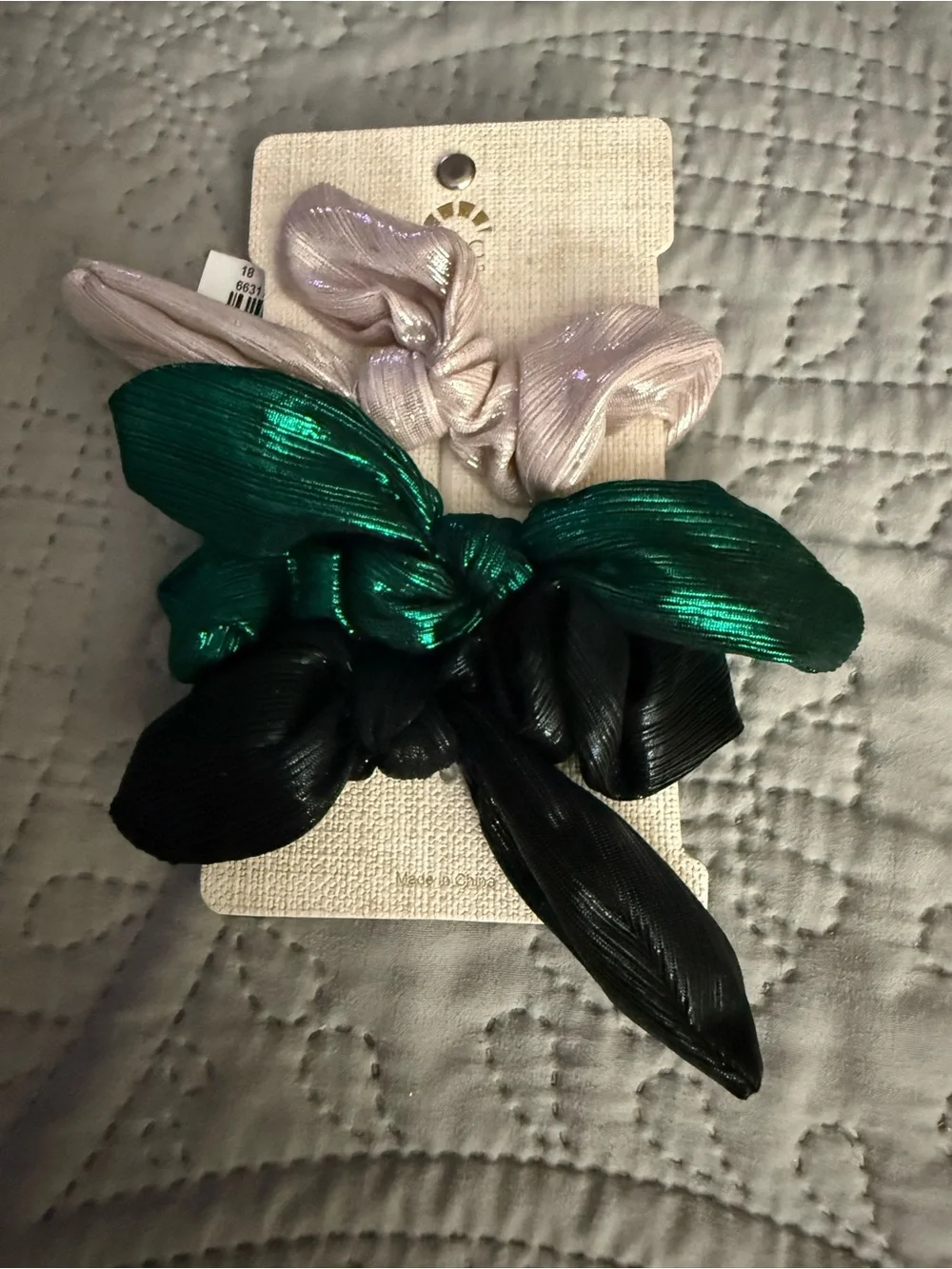 NWT Holiday 3 Pack Shimmer Hair Ties